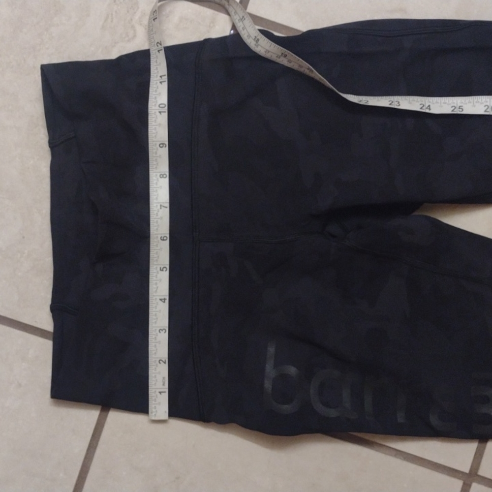 SOLD Lululemon Barre 3 Train Time 7/8 Pant Black Camo - Picture 5 of 12